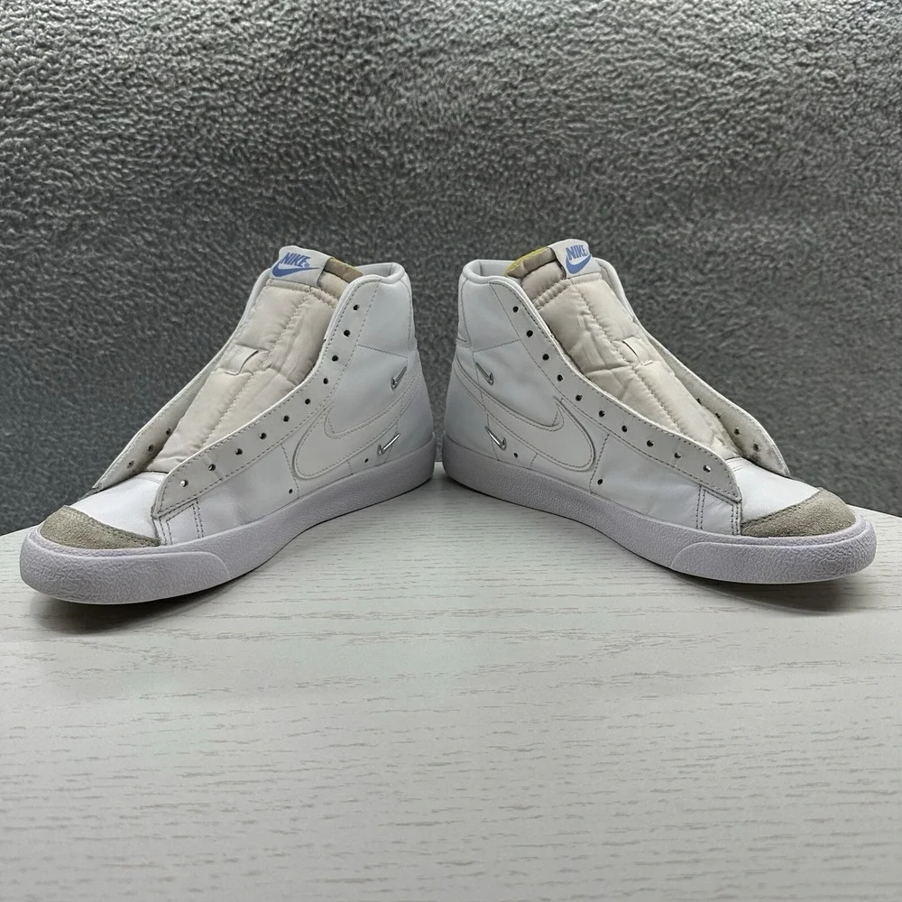 Nike Blazer '77 SE Mid White Metallic Silver CZ4627-100 Women's Size 9